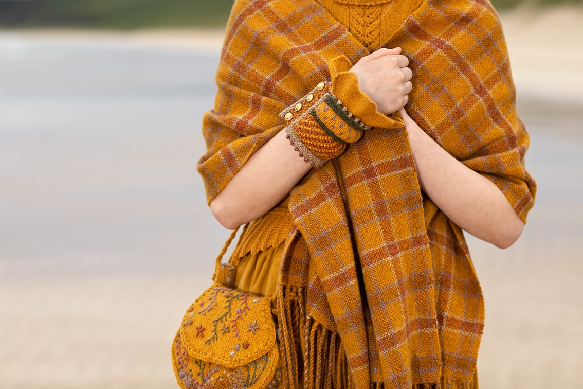 The Queen of the Waves Hand Knitwear Design Collection by Alice Starmore The Queen of the Waves Hand Knitwear Design Collection by Alice Starmore