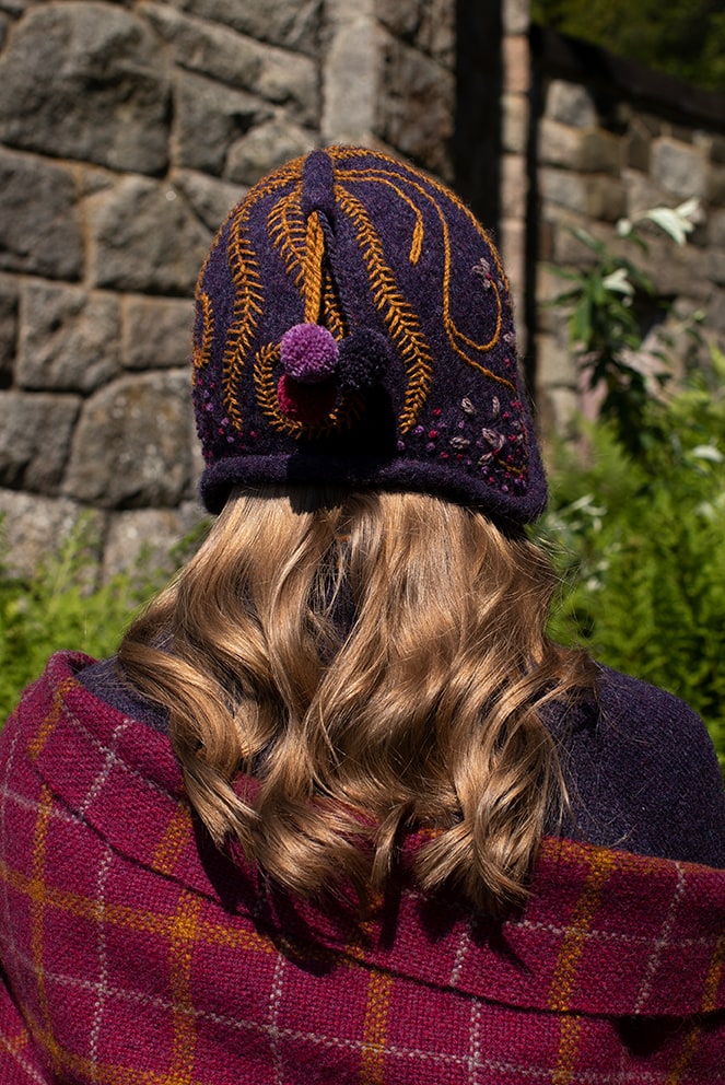 Virtual Yarns - Home of Alice Starmore Yarns and Designs Alice Starmore Scottish Hand Knitwear Yarns and Designs