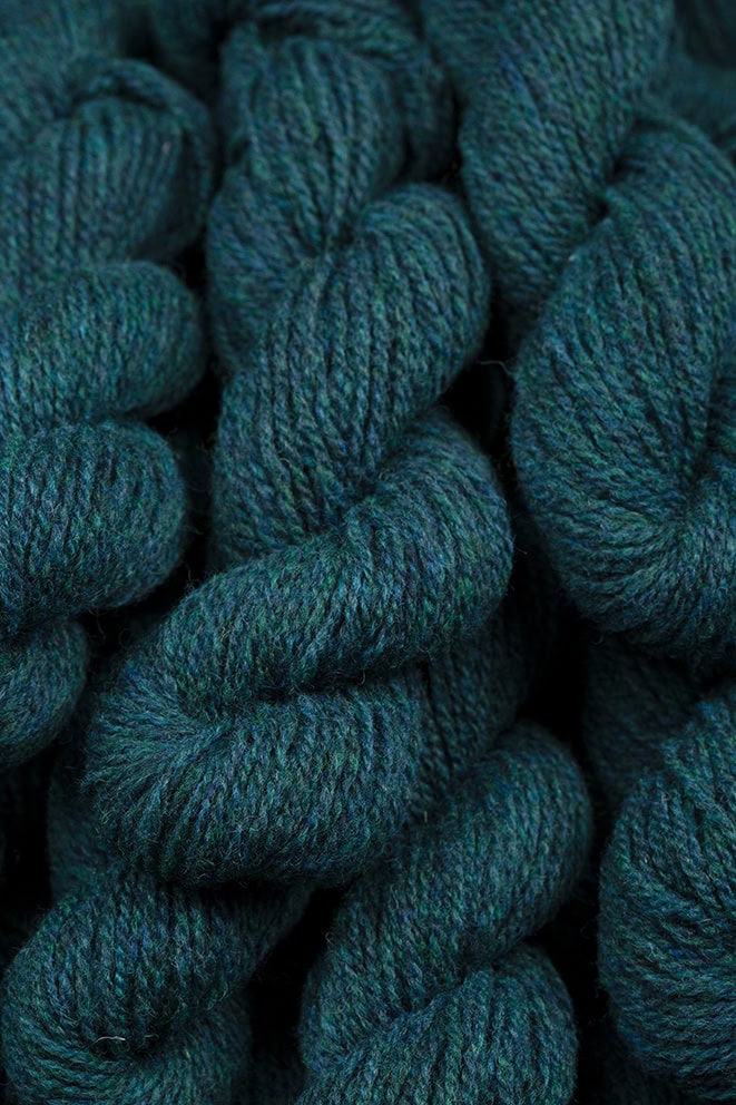 Alice Starmore Hebridean 2 Ply pure new British wool hand knitting Yarn in Lapwing colour